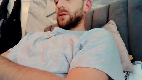 Snapshot of greendiamon chatting on November 24, 2025, 10:04 am greendiamon online show from November 24, 2025, 10:04 am