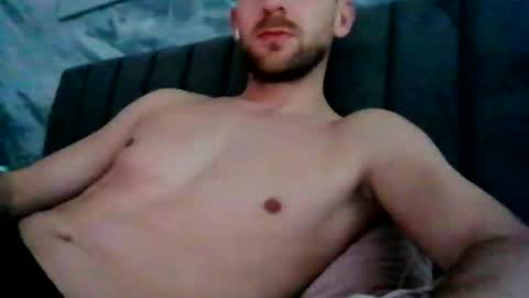 Snapshot of greendiamon chatting on January 9, 2026, 11:02 am greendiamon online show from January 9, 2026, 11:02 am