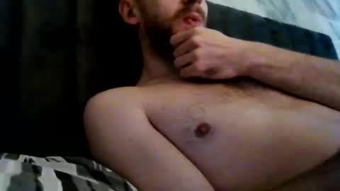 Snapshot of greendiamon chatting on February 3, 2026, 10:09 am greendiamon online show from February 3, 2026, 10:09 am