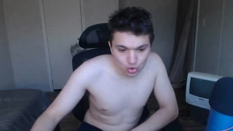Snapshot of greendynomite_04 chatting on June 14, 2026, 11:29 pm greendynomite_04 online show from June 14, 2026, 11:29 pm