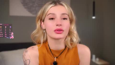 Kelly online show from February 8, 2026, 12:08 pm