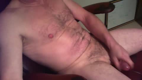 Snapshot of greenrooster1 chatting on December 23, 2024, 5:39 am greenrooster1 online show from December 23, 2024, 5:39 am