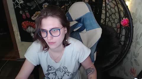 Lina online show from March 18, 2026, 11:13 am