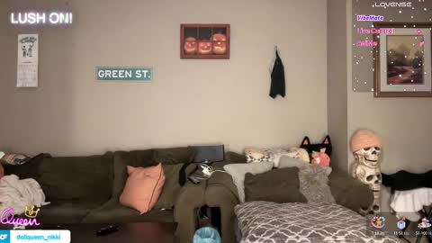 SexQueen Nikki online show from February 13, 2026, 10:22 am