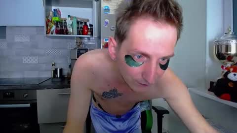 greg_photog online show from October 1, 2025, 2:06 am