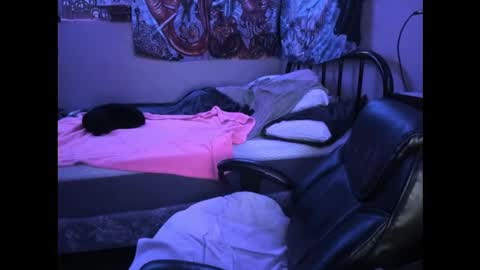 Snapshot of gregalla22 chatting on March 29, 2026, 6:24 am Hoezers online show from March 29, 2026, 6:24 am