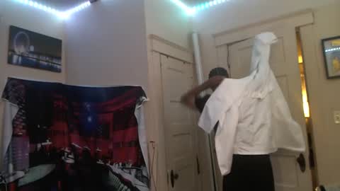 NICE and sometimes Savvy online show from October 4, 2025, 4:21 am