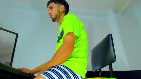 Snapshot of gregory_hardxx chatting on January 6, 2025, 4:02 pm GREGORY online show from January 6, 2025, 4:02 pm