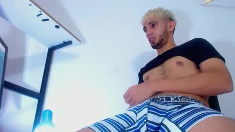 Snapshot of gregory_hardxx chatting on September 21, 2025, 5:14 pm GREGORY online show from September 21, 2025, 5:14 pm