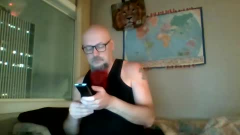 Snapshot of gregrev chatting on December 17, 2024, 2:33 am gregrev online show from December 17, 2024, 2:33 am