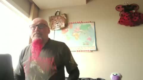 Snapshot of gregrev chatting on September 26, 2025, 12:14 am gregrev online show from September 26, 2025, 12:14 am