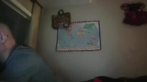 Snapshot of gregrev chatting on October 17, 2025, 1:09 am gregrev online show from October 17, 2025, 1:09 am