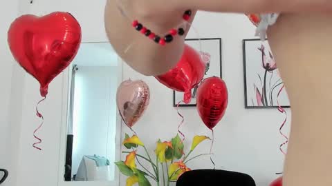 Snapshot of grettel__ chatting on February 14, 2025, 12:25 pm Gretel online show from February 14, 2025, 12:25 pm