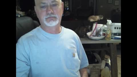 Snapshot of greystone844 chatting on January 18, 2025, 12:04 pm David online show from January 18, 2025, 12:04 pm