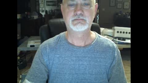 Snapshot of greystone844 chatting on January 23, 2025, 1:13 pm David online show from January 23, 2025, 1:13 pm