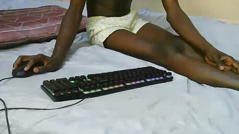 Snapshot of grillzhotz chatting on July 6, 2026, 7:38 pm grillzhotz online show from July 6, 2026, 7:38 pm
