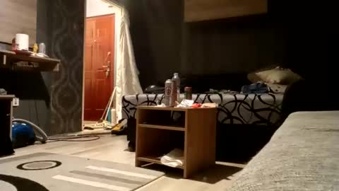 Snapshot of grly_boy chatting on December 21, 2025, 9:22 pm bigW2M online show from December 21, 2025, 9:22 pm