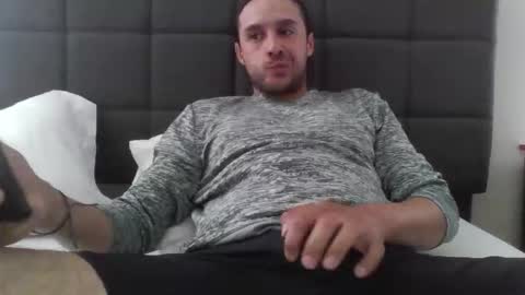 grnde789 online show from April 5, 2026, 4:26 pm