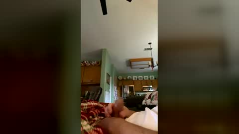 Snapshot of grog62 chatting on December 14, 2025, 6:45 pm grog62 online show from December 14, 2025, 6:45 pm