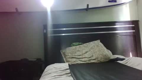 growinggirl online show from April 12, 2026, 11:32 pm