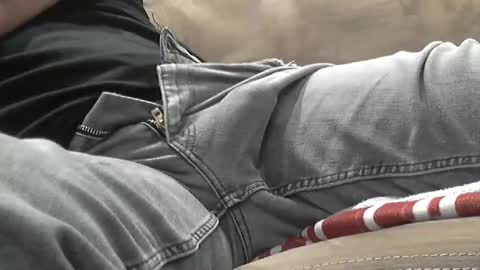 Snapshot of grrguy1 chatting on December 14, 2024, 6:35 am GrrGuy1 online show from December 14, 2024, 6:35 am