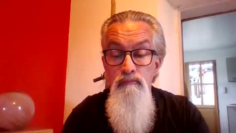 Snapshot of grybear60 chatting on December 7, 2024, 10:56 am Grybear online show from December 7, 2024, 10:56 am