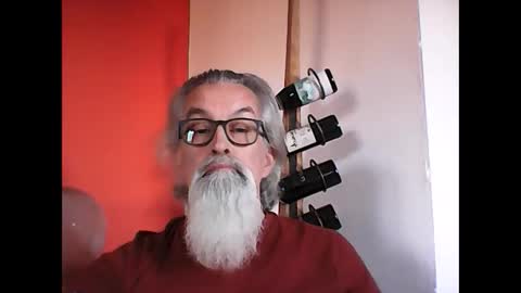 Snapshot of grybear60 chatting on January 17, 2025, 2:39 pm Grybear online show from January 17, 2025, 2:39 pm