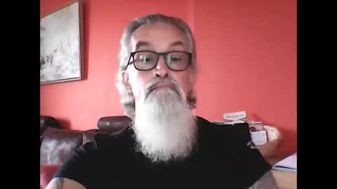 Snapshot of grybear60 chatting on February 21, 2025, 12:28 pm Grybear online show from February 21, 2025, 12:28 pm