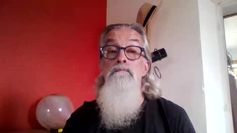 Snapshot of grybear60 chatting on October 31, 2025, 12:06 pm Grybear online show from October 31, 2025, 12:06 pm