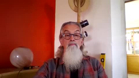 Snapshot of grybear60 chatting on November 17, 2025, 9:15 am Grybear online show from November 17, 2025, 9:15 am