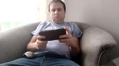 Snapshot of grzes1976 chatting on December 22, 2024, 9:55 am grzes1976 online show from December 22, 2024, 9:55 am