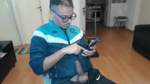 Snapshot of guachin_new chatting on June 5, 2026, 3:57 am guachin_new online show from June 5, 2026, 3:57 am
