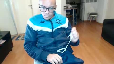 Snapshot of guachin_new chatting on June 7, 2026, 2:59 am guachin_new online show from June 7, 2026, 2:59 am