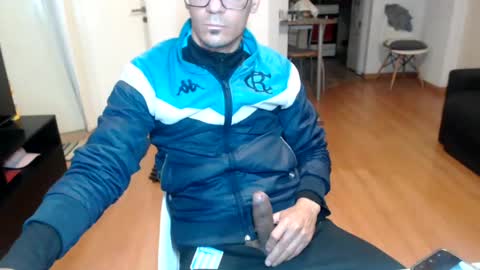 Snapshot of guachin_new chatting on June 18, 2026, 5:41 am guachin_new online show from June 18, 2026, 5:41 am