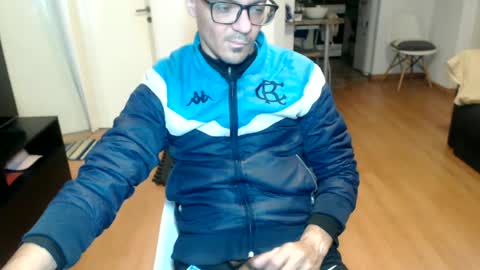 Snapshot of guachin_new chatting on June 22, 2026, 4:31 am guachin_new online show from June 22, 2026, 4:31 am