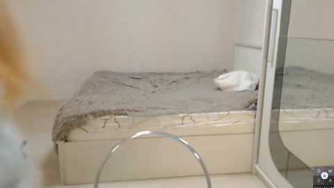 Eva online show from March 5, 2025, 4:35 pm