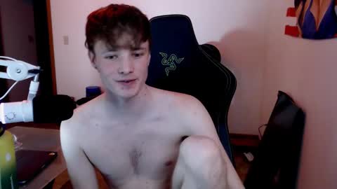 Snapshot of gucciboi4 chatting on February 8, 2025, 6:54 am gucciboi4 online show from February 8, 2025, 6:54 am