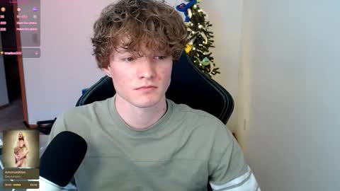 Snapshot of gucciboi4 chatting on January 11, 2026, 5:29 pm gucciboi4 online show from January 11, 2026, 5:29 pm