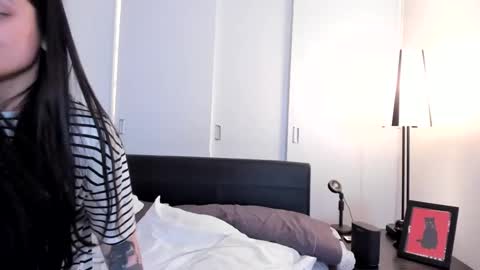 Snapshot of guccipussy1 chatting on December 2, 2024, 9:50 pm Elena online show from December 2, 2024, 9:50 pm