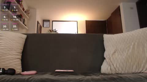 Snapshot of guccipussy1 chatting on October 22, 2025, 8:19 pm Elena online show from October 22, 2025, 8:19 pm