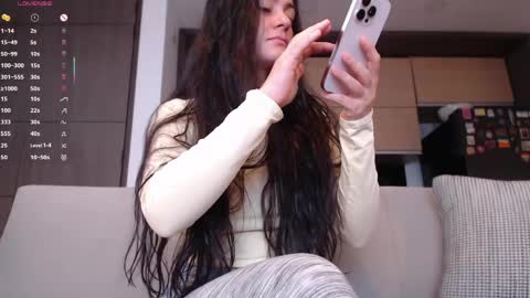 Elena online show from May 25, 2026, 6:36 pm