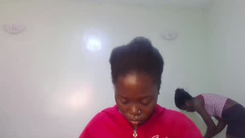 gud_lunah1 online show from June 15, 2026, 12:18 pm