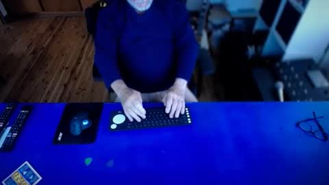 guesswhatigot2 online show from February 15, 2026, 1:35 am