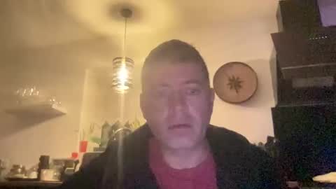 guil0 online show from October 16, 2025, 7:53 am