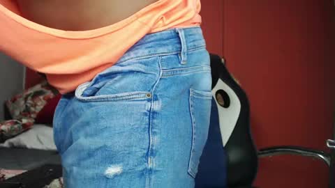 Angel online show from December 3, 2024, 9:33 am