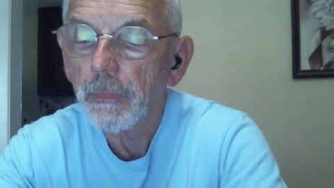 Snapshot of gulfcoast1952 chatting on December 3, 2024, 2:16 pm Roy online show from December 3, 2024, 2:16 pm