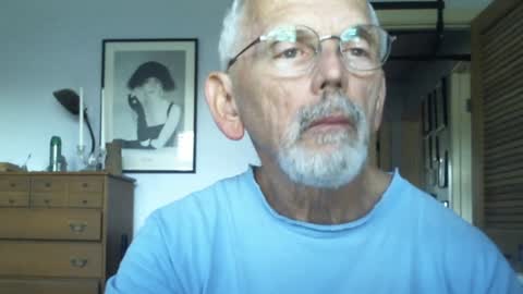 Snapshot of gulfcoast1952 chatting on December 21, 2024, 2:26 pm Roy online show from December 21, 2024, 2:26 pm