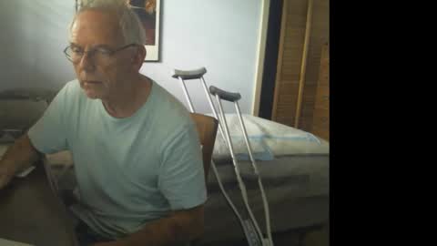 Snapshot of gulfcoast1952 chatting on February 20, 2026, 6:52 pm Roy online show from February 20, 2026, 6:52 pm