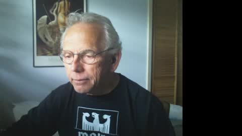 Snapshot of gulfcoast1952 chatting on April 5, 2026, 4:37 pm Roy online show from April 5, 2026, 4:37 pm