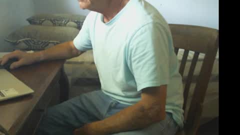 Snapshot of gulfcoast1952 chatting on June 30, 2026, 5:47 pm Roy online show from June 30, 2026, 5:47 pm